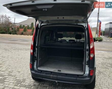 Серый Рено Кенгу, объемом двигателя 1.5 л и пробегом 241 тыс. км за 7600 $, фото 17 на Automoto.ua