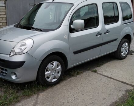 Серый Рено Кенгу, объемом двигателя 0 л и пробегом 215 тыс. км за 7600 $, фото 2 на Automoto.ua