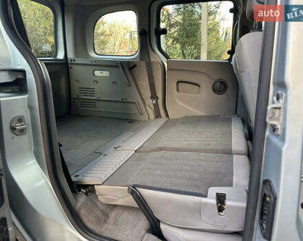 Серый Рено Кенгу, объемом двигателя 1.5 л и пробегом 237 тыс. км за 7350 $, фото 16 на Automoto.ua