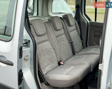 Сірий Рено Кєнгу, об'ємом двигуна 1.6 л та пробігом 175 тис. км за 8250 $, фото 14 на Automoto.ua