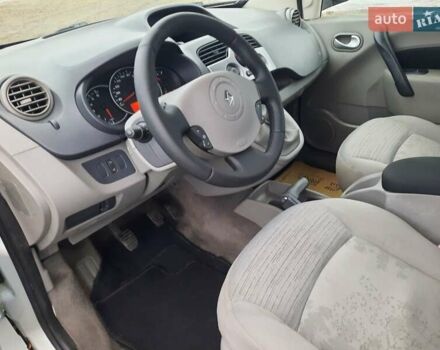 Серый Рено Кенгу, объемом двигателя 1.6 л и пробегом 186 тыс. км за 7900 $, фото 29 на Automoto.ua
