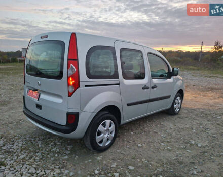 Серый Рено Кенгу, объемом двигателя 1.5 л и пробегом 237 тыс. км за 7350 $, фото 4 на Automoto.ua