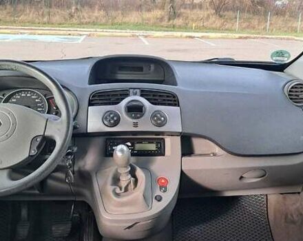 Серый Рено Кенгу, объемом двигателя 1.5 л и пробегом 225 тыс. км за 7300 $, фото 6 на Automoto.ua