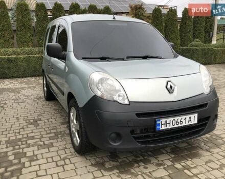 Серый Рено Кенгу, объемом двигателя 1.5 л и пробегом 241 тыс. км за 7600 $, фото 5 на Automoto.ua
