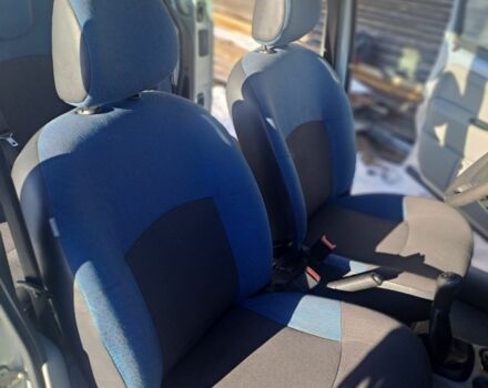 Серый Рено Кенгу, объемом двигателя 1.5 л и пробегом 210 тыс. км за 4200 $, фото 2 на Automoto.ua