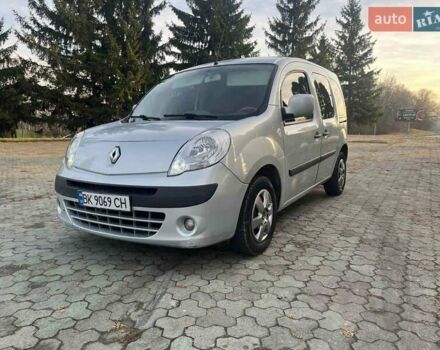 Серый Рено Кенгу, объемом двигателя 1.46 л и пробегом 245 тыс. км за 6250 $, фото 2 на Automoto.ua
