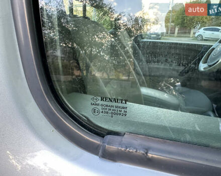 Серый Рено Кенгу, объемом двигателя 1.5 л и пробегом 237 тыс. км за 7350 $, фото 19 на Automoto.ua