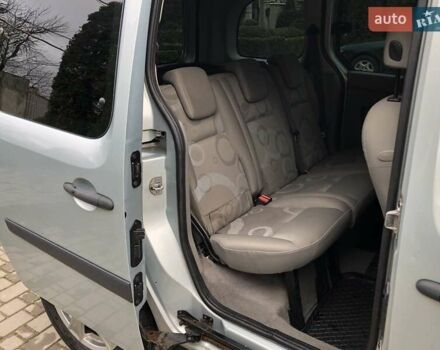 Серый Рено Кенгу, объемом двигателя 1.5 л и пробегом 241 тыс. км за 7600 $, фото 13 на Automoto.ua