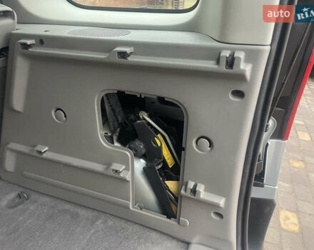 Серый Рено Кенгу, объемом двигателя 1.6 л и пробегом 220 тыс. км за 6950 $, фото 25 на Automoto.ua