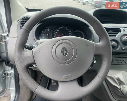 Серый Рено Кенгу, объемом двигателя 1.6 л и пробегом 220 тыс. км за 6950 $, фото 16 на Automoto.ua