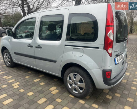 Серый Рено Кенгу, объемом двигателя 1.6 л и пробегом 220 тыс. км за 6950 $, фото 6 на Automoto.ua