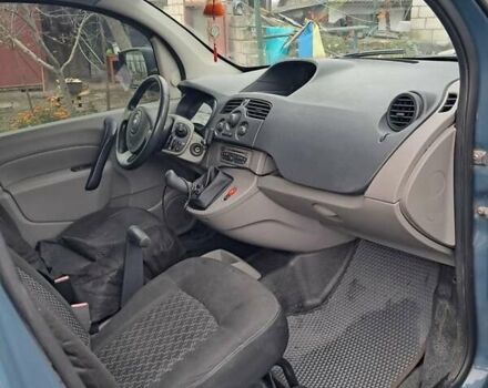 Серый Рено Кенгу, объемом двигателя 1.5 л и пробегом 227 тыс. км за 6600 $, фото 8 на Automoto.ua