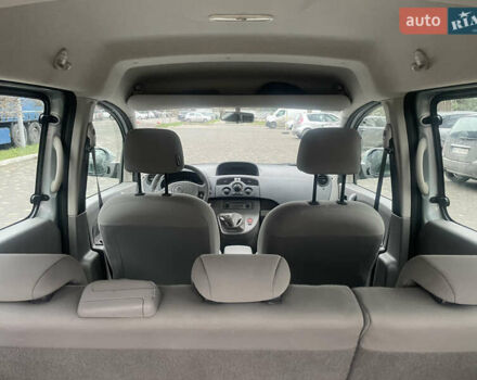 Серый Рено Кенгу, объемом двигателя 1.6 л и пробегом 220 тыс. км за 6950 $, фото 24 на Automoto.ua