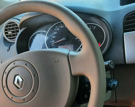 Серый Рено Кенгу, объемом двигателя 1.6 л и пробегом 190 тыс. км за 7750 $, фото 28 на Automoto.ua