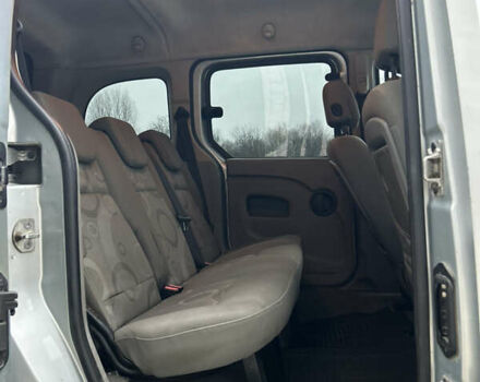 Серый Рено Кенгу, объемом двигателя 1.5 л и пробегом 275 тыс. км за 6700 $, фото 27 на Automoto.ua