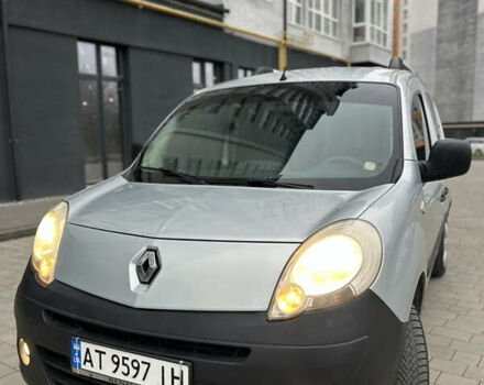 Серый Рено Кенгу, объемом двигателя 1.5 л и пробегом 275 тыс. км за 6700 $, фото 4 на Automoto.ua