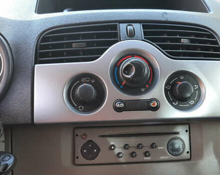 Сірий Рено Кєнгу, об'ємом двигуна 1.6 л та пробігом 190 тис. км за 7999 $, фото 44 на Automoto.ua