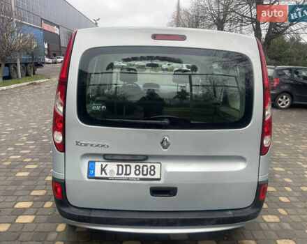 Серый Рено Кенгу, объемом двигателя 1.6 л и пробегом 220 тыс. км за 6950 $, фото 4 на Automoto.ua