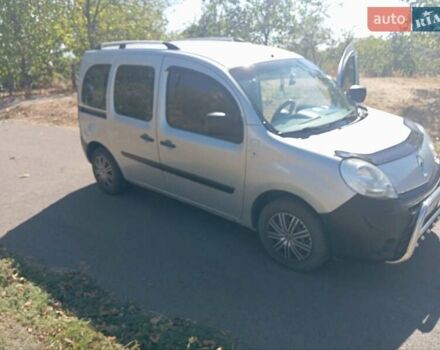 Серый Рено Кенгу, объемом двигателя 1.5 л и пробегом 227 тыс. км за 6400 $, фото 3 на Automoto.ua