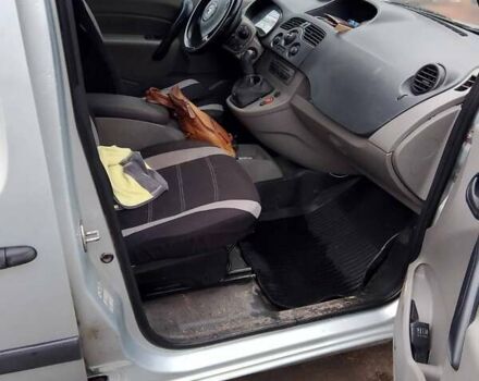 Серый Рено Кенгу, объемом двигателя 1.46 л и пробегом 256 тыс. км за 7700 $, фото 1 на Automoto.ua