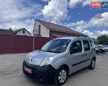 Серый Рено Кенгу, объемом двигателя 1.6 л и пробегом 240 тыс. км за 6790 $, фото 1 на Automoto.ua