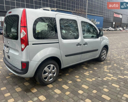 Серый Рено Кенгу, объемом двигателя 1.6 л и пробегом 220 тыс. км за 6950 $, фото 3 на Automoto.ua