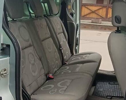 Серый Рено Кенгу, объемом двигателя 1.5 л и пробегом 250 тыс. км за 6900 $, фото 16 на Automoto.ua