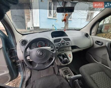 Серый Рено Кенгу, объемом двигателя 1.5 л и пробегом 227 тыс. км за 6600 $, фото 9 на Automoto.ua