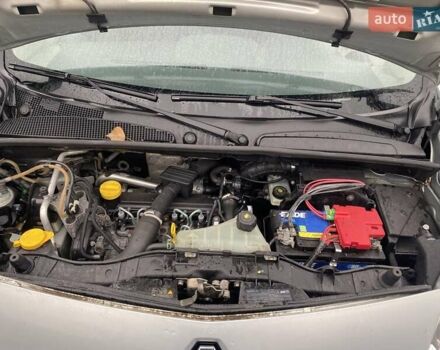 Серый Рено Кенгу, объемом двигателя 1.5 л и пробегом 340 тыс. км за 5300 $, фото 10 на Automoto.ua