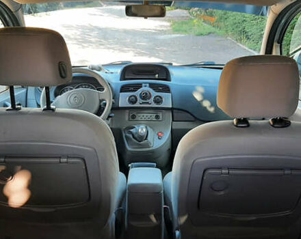 Серый Рено Кенгу, объемом двигателя 1.6 л и пробегом 190 тыс. км за 7750 $, фото 12 на Automoto.ua