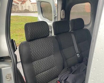 Серый Рено Кенгу, объемом двигателя 1.5 л и пробегом 340 тыс. км за 5500 $, фото 8 на Automoto.ua