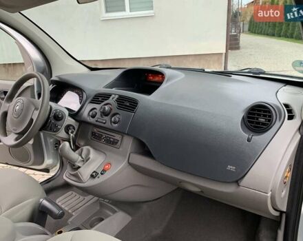 Рено Кєнгу 2010 у Івано-Франківську на Automoto.ua Сірий Рено Кєнгу, об'ємом двигуна 1.6 л та пробігом 220 тис. км за 7700 $, фото 51 на Automoto.ua