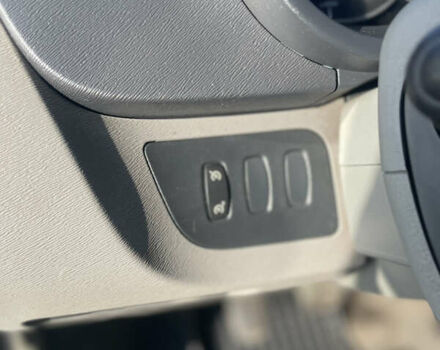 Серый Рено Кенгу, объемом двигателя 1.5 л и пробегом 239 тыс. км за 8000 $, фото 16 на Automoto.ua