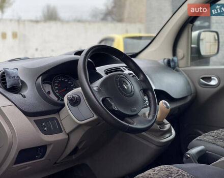 Серый Рено Кенгу, объемом двигателя 1.46 л и пробегом 190 тыс. км за 8200 $, фото 9 на Automoto.ua