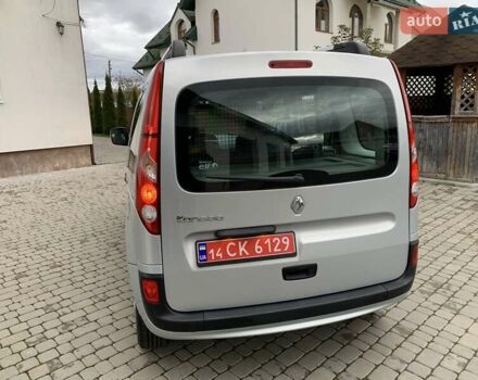 Рено Кєнгу 2010 у Івано-Франківську на Automoto.ua Сірий Рено Кєнгу, об'ємом двигуна 1.6 л та пробігом 220 тис. км за 7700 $, фото 7 на Automoto.ua