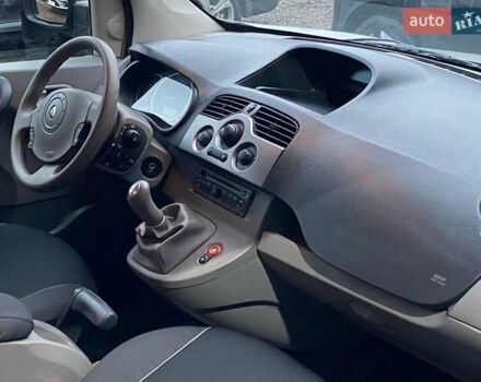 Серый Рено Кенгу, объемом двигателя 1.46 л и пробегом 231 тыс. км за 8200 $, фото 20 на Automoto.ua