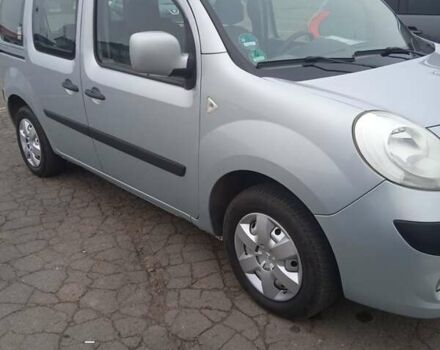 Серый Рено Кенгу, объемом двигателя 1.5 л и пробегом 223 тыс. км за 7500 $, фото 2 на Automoto.ua