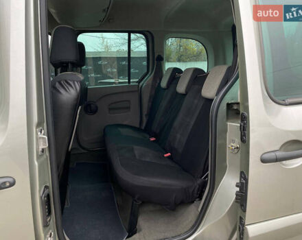 Серый Рено Кенгу, объемом двигателя 1.46 л и пробегом 190 тыс. км за 8200 $, фото 10 на Automoto.ua