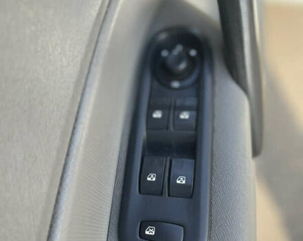 Серый Рено Кенгу, объемом двигателя 1.5 л и пробегом 239 тыс. км за 8000 $, фото 15 на Automoto.ua