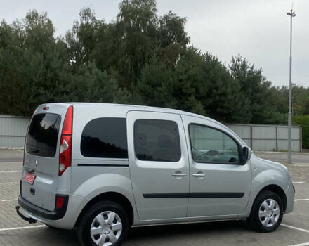 Серый Рено Кенгу, объемом двигателя 1.5 л и пробегом 256 тыс. км за 7650 $, фото 4 на Automoto.ua