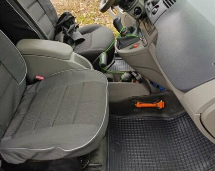 Серый Рено Кенгу, объемом двигателя 1.5 л и пробегом 204 тыс. км за 6400 $, фото 8 на Automoto.ua