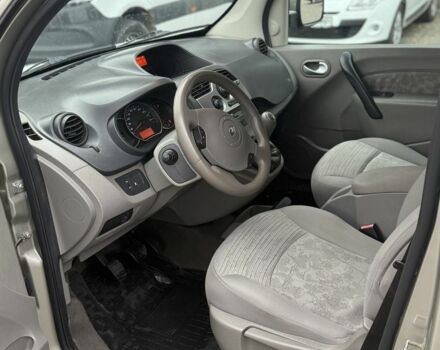 Серый Рено Кенгу, объемом двигателя 1.5 л и пробегом 233 тыс. км за 7400 $, фото 7 на Automoto.ua