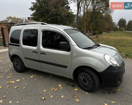 Рено Кенгу 2010 в Красноград на Automoto.ua Серый Рено Кенгу, объемом двигателя 1.5 л и пробегом 217 тыс. км за 6400 $, фото 3 на Automoto.ua