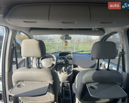 Серый Рено Кенгу, объемом двигателя 1.5 л и пробегом 239 тыс. км за 8000 $, фото 11 на Automoto.ua