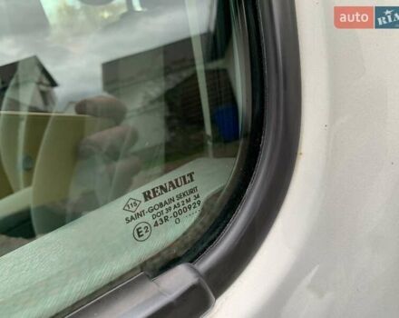 Рено Кєнгу 2010 у Івано-Франківську на Automoto.ua Сірий Рено Кєнгу, об'ємом двигуна 1.6 л та пробігом 220 тис. км за 7700 $, фото 35 на Automoto.ua