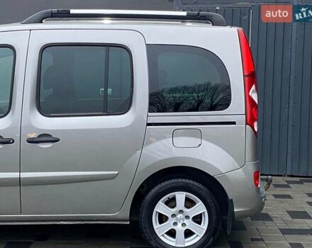 Серый Рено Кенгу, объемом двигателя 1.46 л и пробегом 231 тыс. км за 8200 $, фото 5 на Automoto.ua