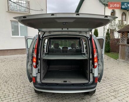 Рено Кєнгу 2010 у Івано-Франківську на Automoto.ua Сірий Рено Кєнгу, об'ємом двигуна 1.6 л та пробігом 220 тис. км за 7700 $, фото 59 на Automoto.ua