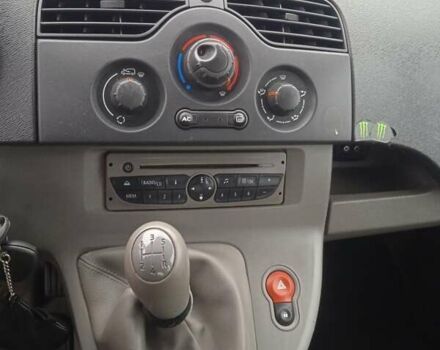 Серый Рено Кенгу, объемом двигателя 1.5 л и пробегом 223 тыс. км за 7500 $, фото 17 на Automoto.ua