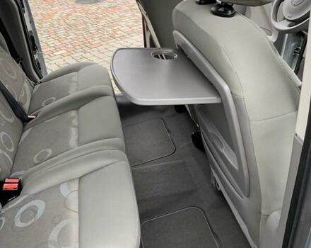 Рено Кєнгу 2010 у Івано-Франківську на Automoto.ua Сірий Рено Кєнгу, об'ємом двигуна 1.6 л та пробігом 220 тис. км за 7700 $, фото 58 на Automoto.ua