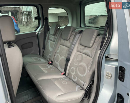 Сірий Рено Кєнгу, об'ємом двигуна 1.5 л та пробігом 243 тис. км за 7700 $, фото 12 на Automoto.ua